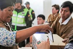 Piratas informáticos hackearon el tribunal electoral de Bolivia
