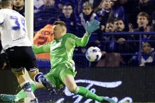 Impresionante atajada de Armani para negarle el segundo gol a Osorio