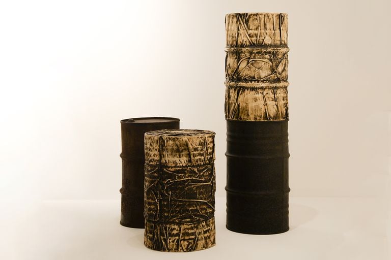 "The Barrels" una de las primeras obras del artista, en la sala 2 del flamante museo