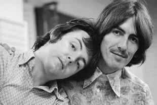 Paul McCartney y George Harrison