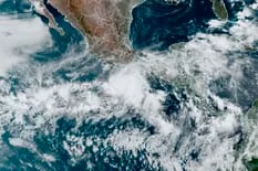 El primer huracán de la temporada amenaza una zona muy turística de México