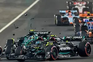 El enojo de Hamilton tras el choque con Russell que lo dejó afuera en Lusail y otro festejo de Verstappen