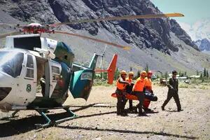Rescataron los tres cuerpos de los andinistas argentinos que murieron en la Cordillera