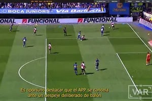 Qué determinaron los árbitros en el gol de Rondón y por qué anularon el de Cavani