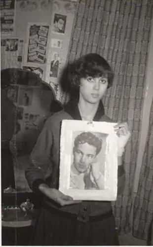 Shirley en su habitación, cuando tenía 15 años