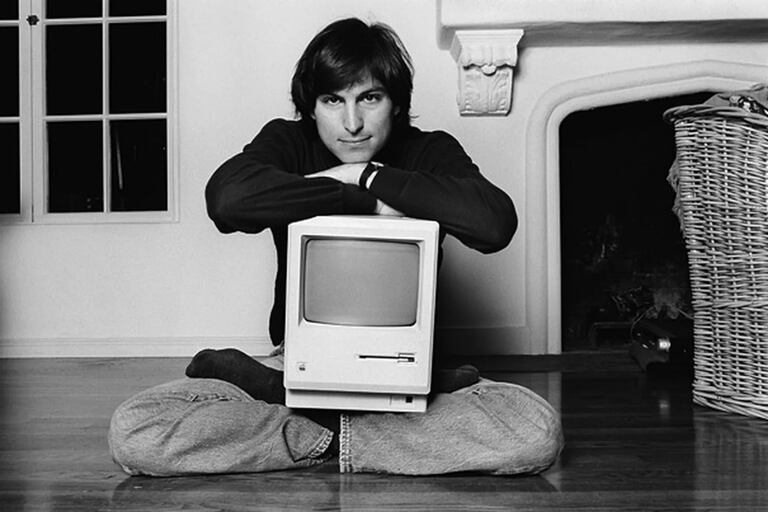 Steve Jobs: de no poder pagar la universidad hasta las acusaciones de su hija