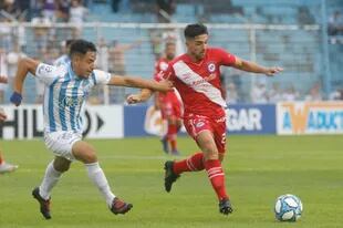 Argentios Juniors y Atlético Tucumán se verán las caras en La Paternal