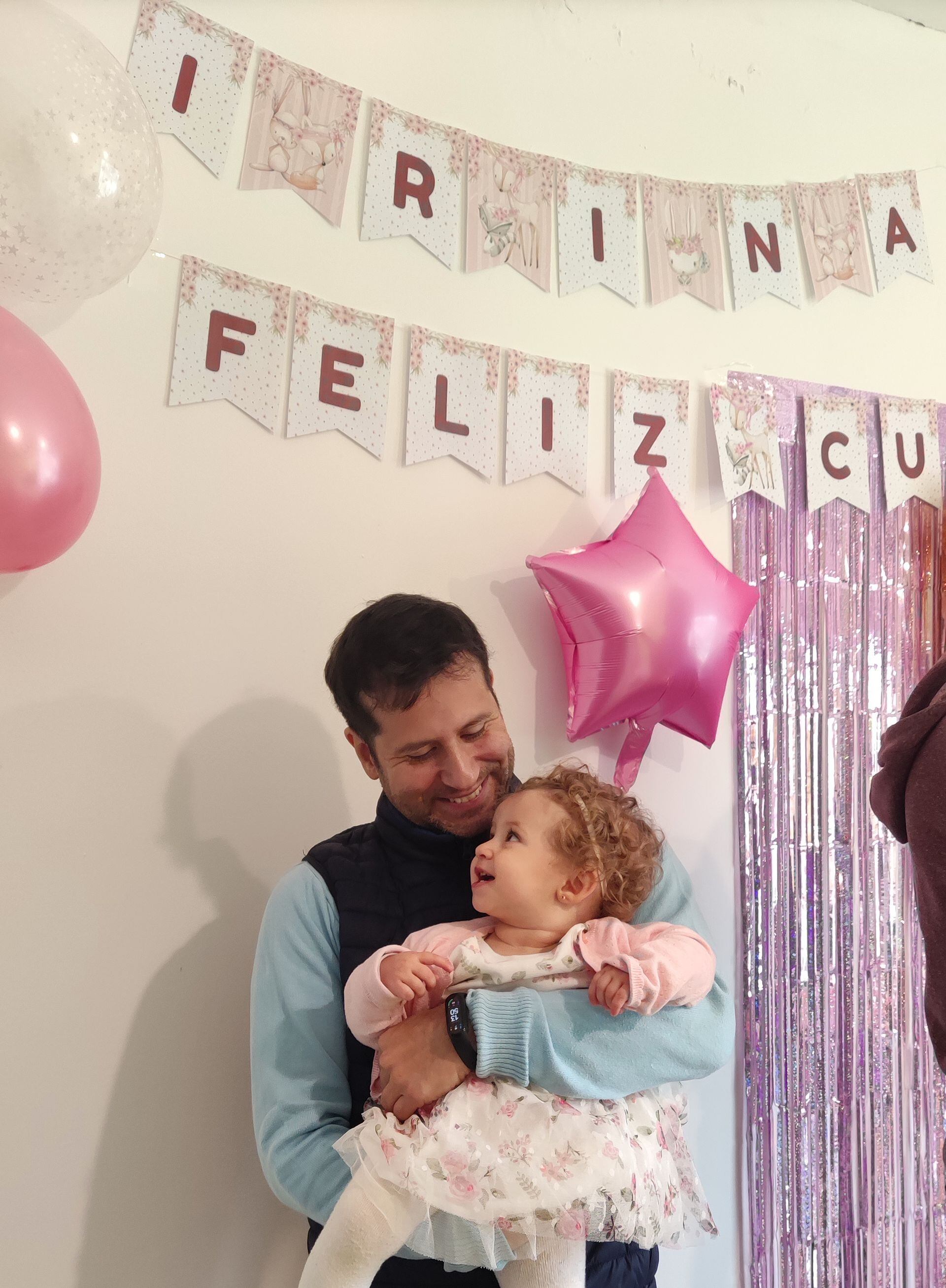 Ignacio junto a su Sobrina, Irina, en su cumpleaños número uno.