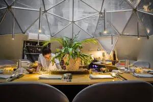 Es chef y diseñadora de interiores y armó su restaurant en un domo