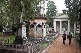 Monumento a la Perpetuidad, antiguo cementerio de Paysandú.