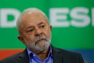 El expresidente de Brasil Luiz Inacio Lula da Silva, quien busca ocupar nuevamente el cargo, en una reunión con personas discapacitadas durante un acto de campaña