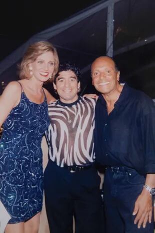 Giordano con Teté Coustarot y Diego Maradona