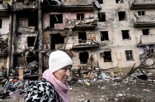 Edificio residencial bombardeado en el sur de Kiev, el 25 de febrero de 2022.