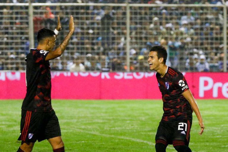 River ganó en Tucumán con otro gol de Ferreira y se acerca a la Copa 2020