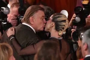 Abrazos, besos, selfies y todo lo que no se vio de los Oscar