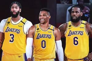 El equipo "Sub 40" de los Lakers, una moneda al aire y la ironía de LeBron: "No creo que funcione"