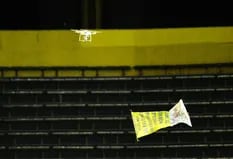 Drone polémico: qué decía la bandera que enojó a Pablo Pérez en el clásico