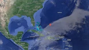 El Triángulo de las Bermudas es una región en el Océano Atlántico occidental de Florida, Estados Unidos, donde aviones y barcos han desaparecido