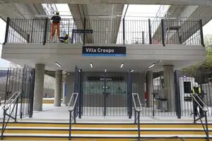 Tras cinco años, vuelve el tren San Martín a la estación Villa Crespo