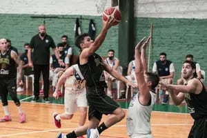 El basquetbolista que perdió un ojo en un asalto y emocionó a todos con su regreso