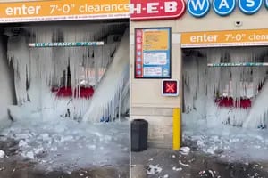 Las impresionantes imágenes de un lavadero de autos congelado en EE.UU.