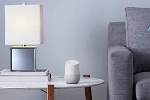 Google es una de las compañías que junto a Apple, Amazon y Samsung buscan hacer crecer su servicio de asistente virtual dentro del hogar