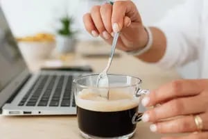 Qué le pasa a tu cuerpo si tomás café sin azúcar: la ciencia lo reveló