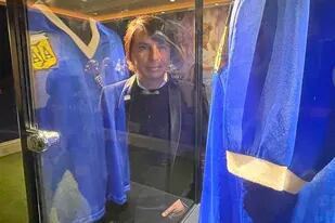 El coleccionista argentino contó cómo peleó hasta último momento y perdió la camiseta de Maradona