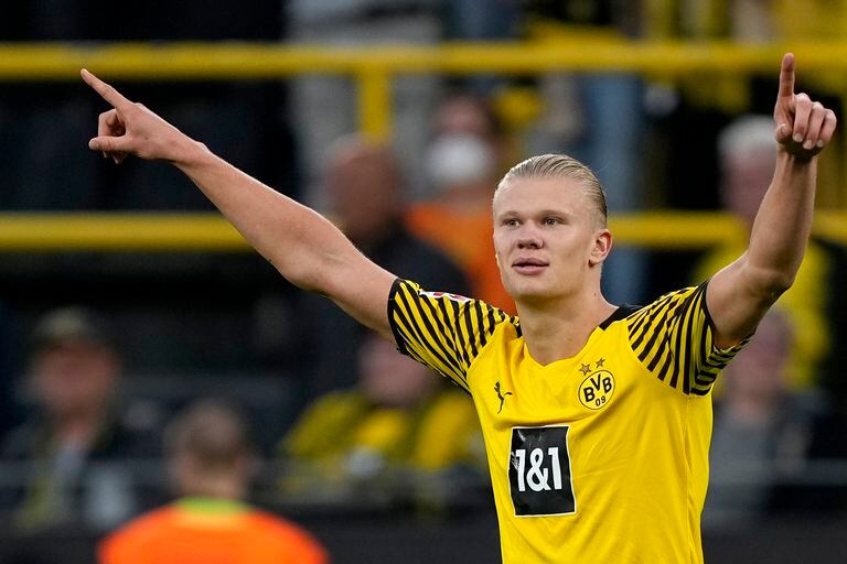 Erling Haaland aportó sus goles al Borussia Dortmund, pero no le alcanzó al equipo para clasificarse a los octavos de final 