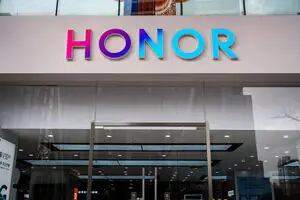 Huawei anuncia la venta de su marca de teléfonos Honor