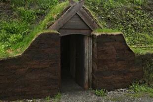 Reconstrucción del asentamiento vikingo de L'Anse aux Meadows, donde se llevó a cabo el estudio publicado en Nature
