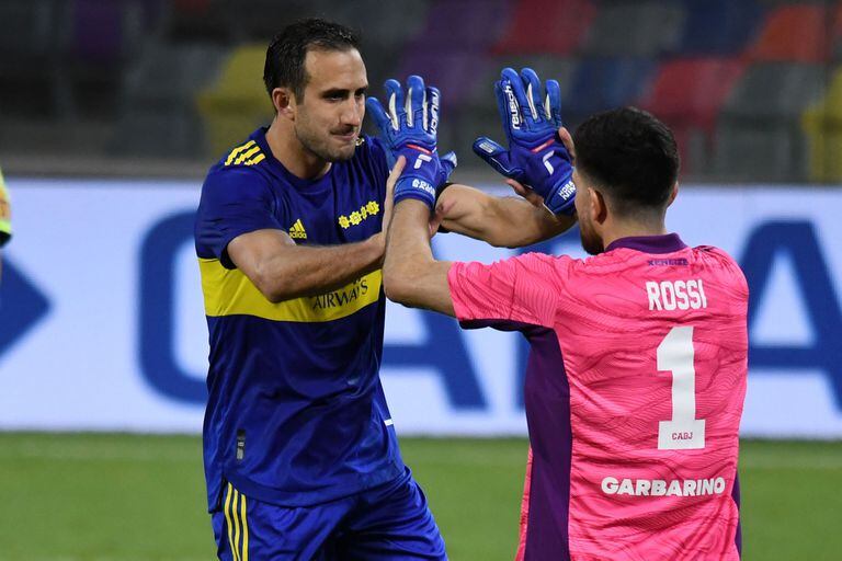 Carlos Izquierdoz, defensor y capitán, es uno de los mejores de Boca en el Torneo 2021; Agustín Rossi se afirma como titular en el arco.