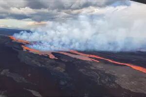 El Mauna Loa en erupción: ¿cuán peligroso es el volcán activo más grande del mundo?