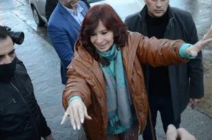 Cristina Kirchner, al llegar al cine que fue inaugurado hoy en El Calafate