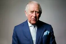 La familia real británica, de un dolor de cabeza a otro: ahora la policía investiga al príncipe Carlos