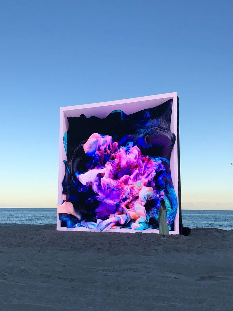 Machine Hallucinations: Coral, de Refik Anadol, escultura mutante realizada con inteligencia artificial a partir de casi dos millones de imágenes de coral disponibles en redes sociales