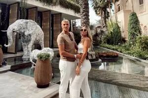 El espectacular look de la novia de Hernán Crespo en sus vacaciones románticas por Dubai
