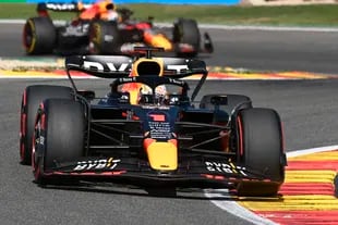 La novena victoria del curso sumó Max Verstappen, que aventaja por 93 puntos a su compañero Sergio Checo Pérez y por 98 unidades a Charles Leclerc (Ferrari) en el Mundial de Pilotos