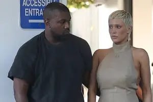 Por qué Bianca Censori, esposa de Kanye West, podría terminar en prisión