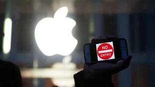 Apple y el FBI estaban enfrentados por el desbloqueo de un teléfono