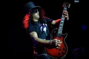 Slash, sobre Guns n' Roses: "Es emocionante trabajar en material nuevo"