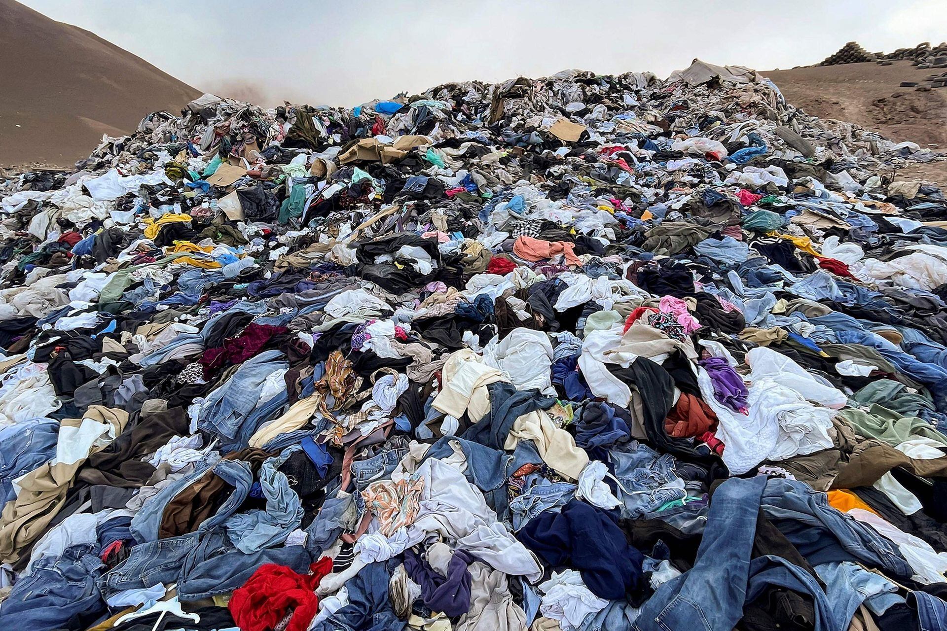 La industria textil en Chile estará incluida en la ley de Responsabilidad Extendida del Productor (REP), obligando a los importadores de ropa y textiles a hacerse cargo de los residuos que generan