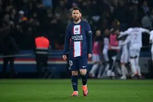 En París hablan del "divorcio" entre Messi y PSG, mientras lo seduce un Barcelona con problemas