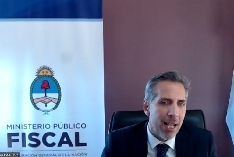 El fiscal Diego Luciani, durante su alegato en el juicio de la causa Vialidad 