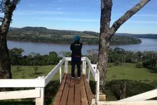 Sergio Alvez eligió recorrer los imponentes paisajes de la costa del río Uruguay, en Misiones