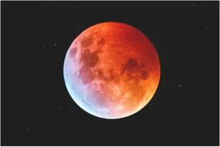 El eclipse lunar de este lunes visto en México