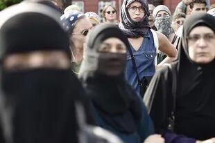 Protestas en Francia contra la prohibición del hijab