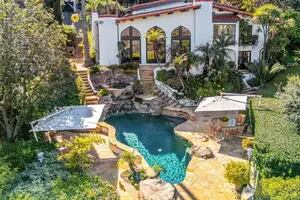 Así es la casa soñada de Charlize Theron que se vende por más de US$3 millones