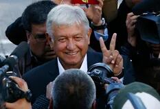 México: López Obrador votó por una luchadora social que no es candidata