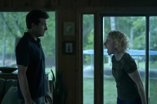 Jason Bateman y Julia Garner en Ozark, disponible en Netflix